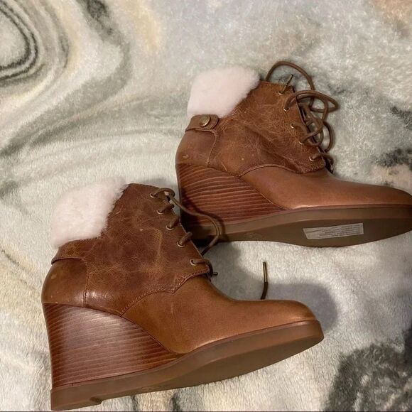 Michael Kors | Carrigan Wedge Boot - Picture 3 of 13